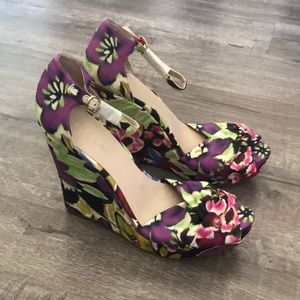 Size 8 1/2 Nine West heels